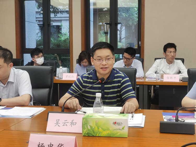 重庆颁发首批行政办事员技能等级证书 以专业化培训强化服务效能